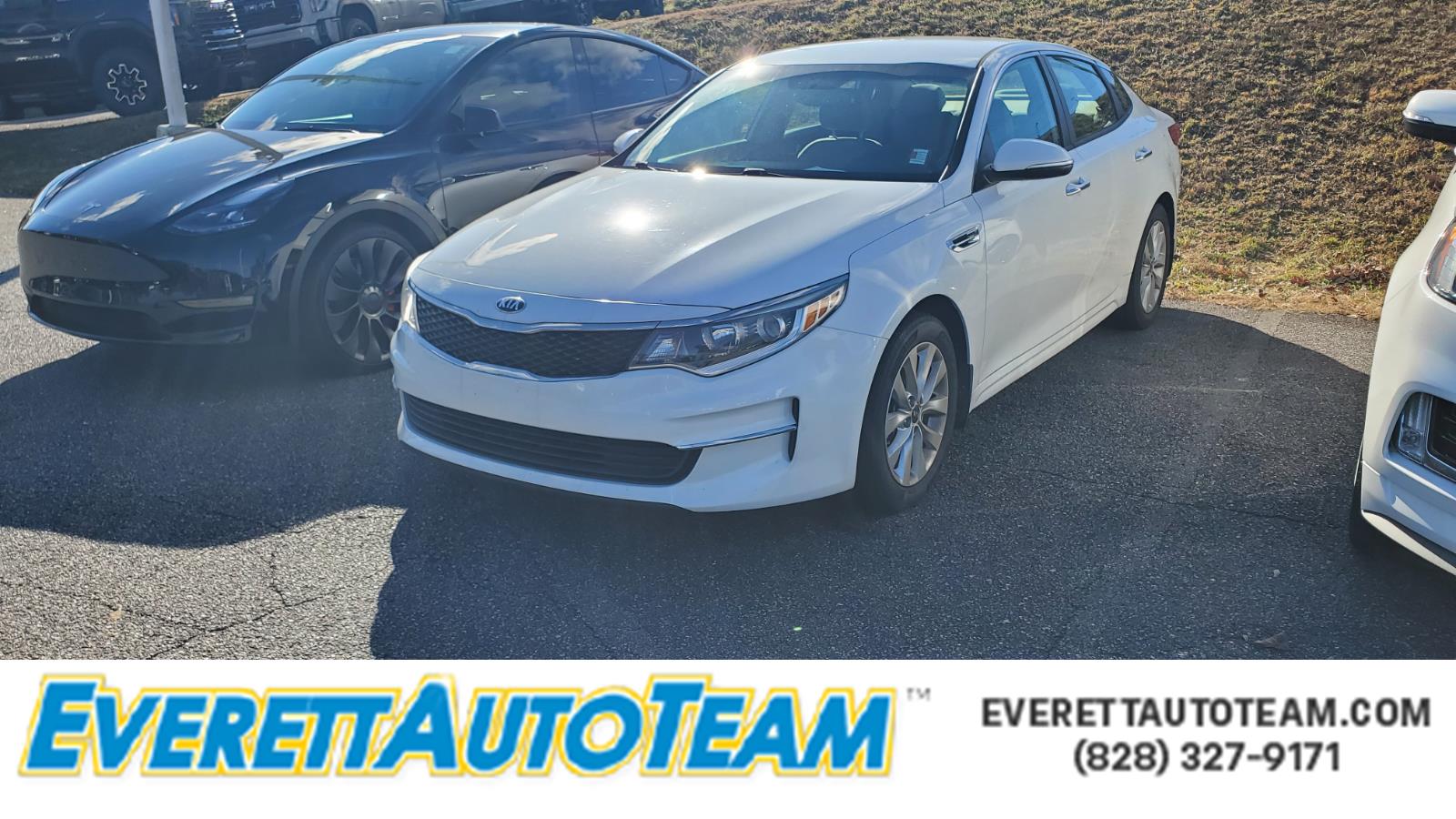 2018 Kia Optima LX's photo