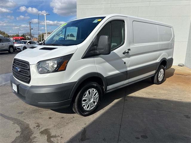 2017 Ford Transit photo 3