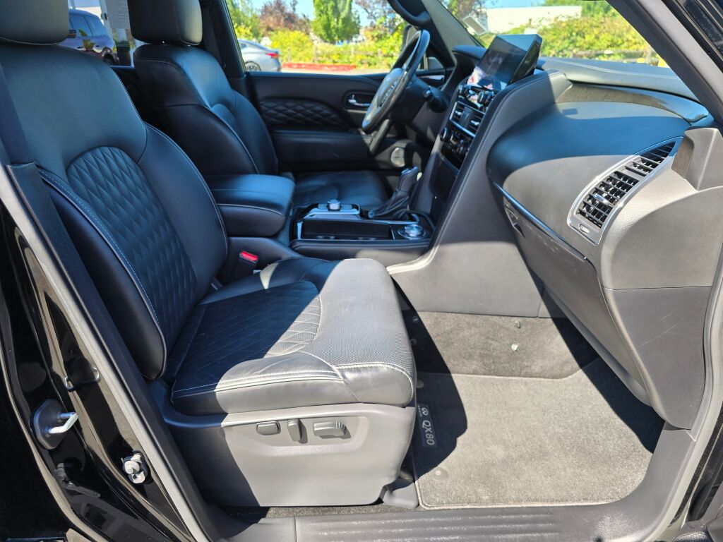 2023 Infiniti QX80 Sensory photo 9