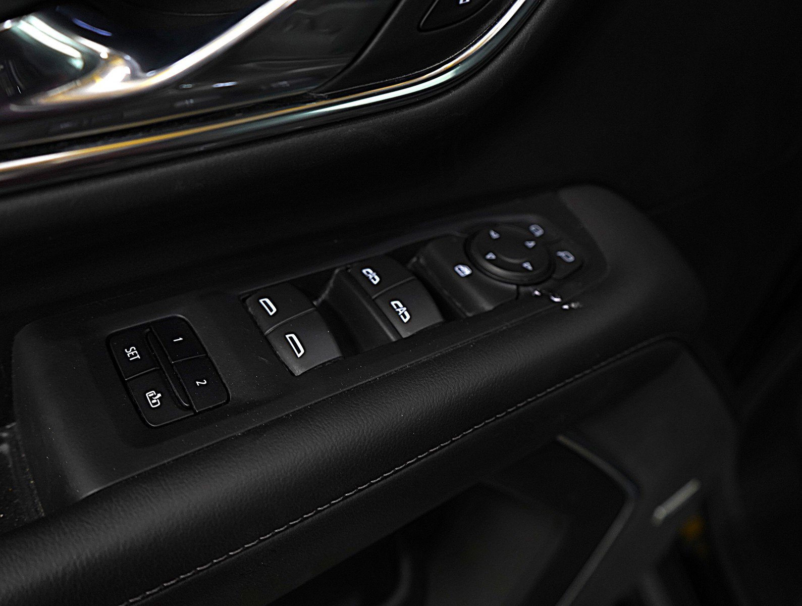 2023 Chevrolet Tahoe LT photo 17