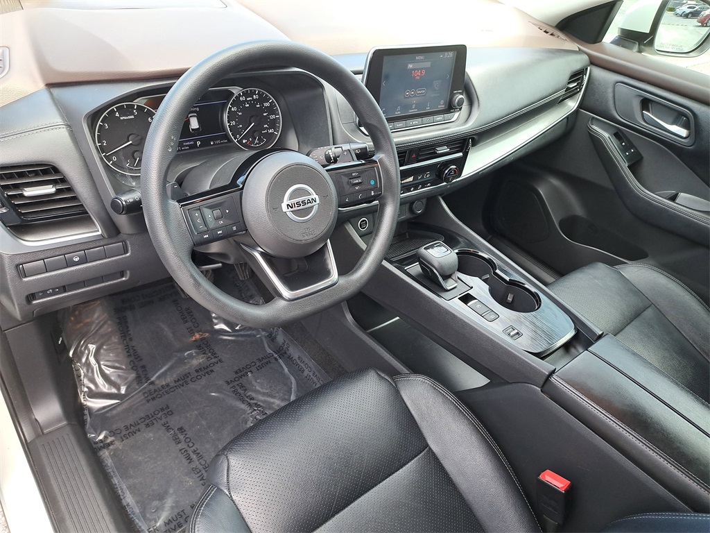 2021 Nissan Rogue SV photo 17