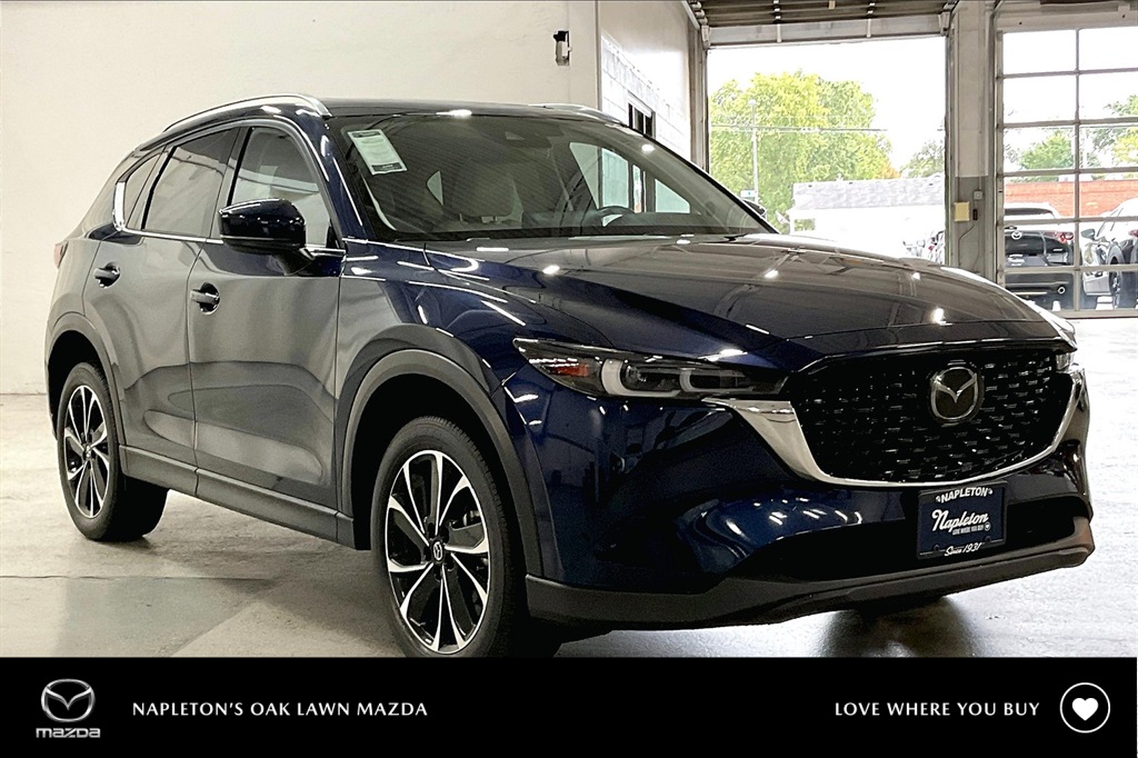 2022 Mazda CX-5 S Premium package's photo