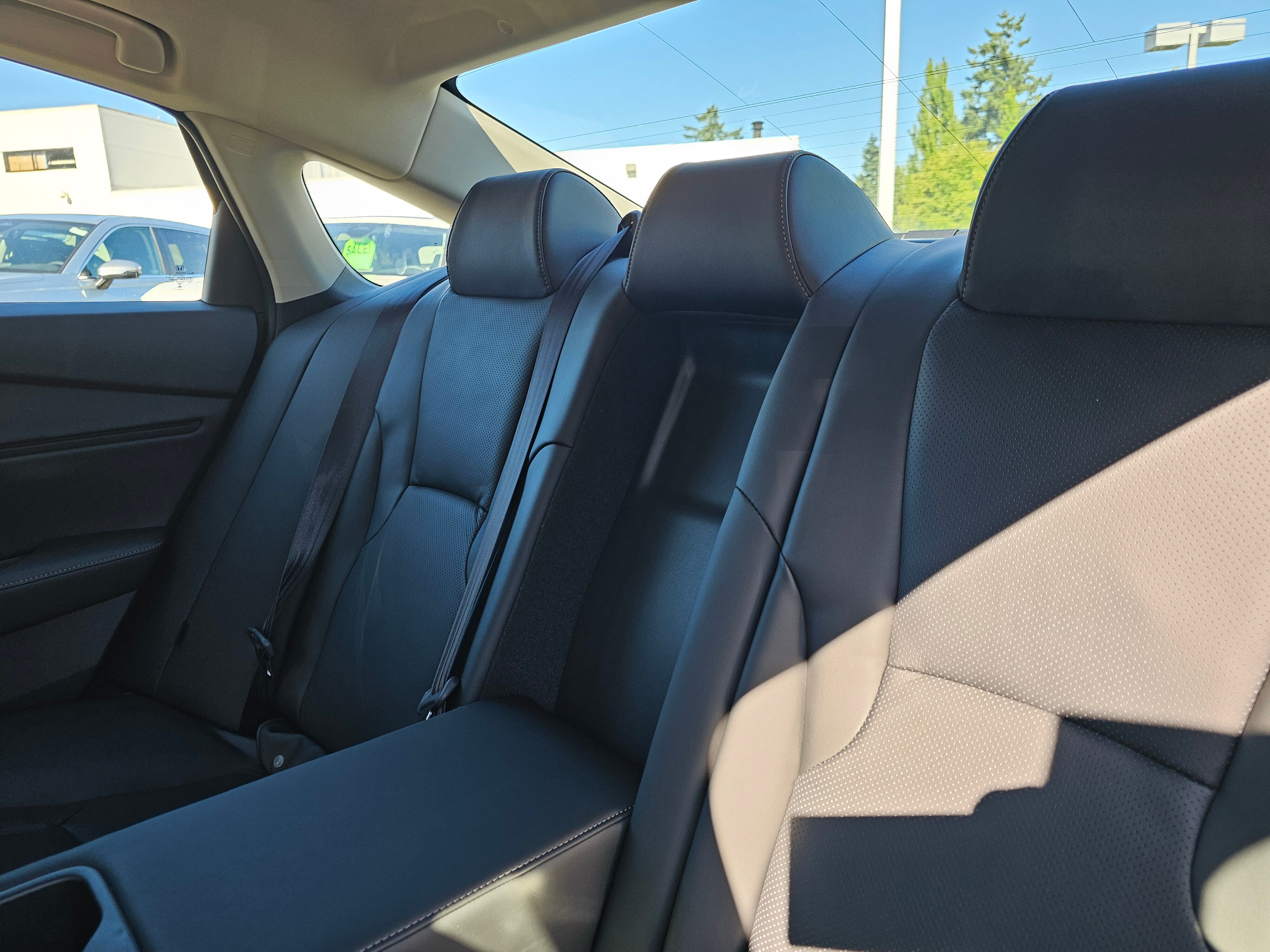 2025 Honda Accord Hybrid Touring photo 11