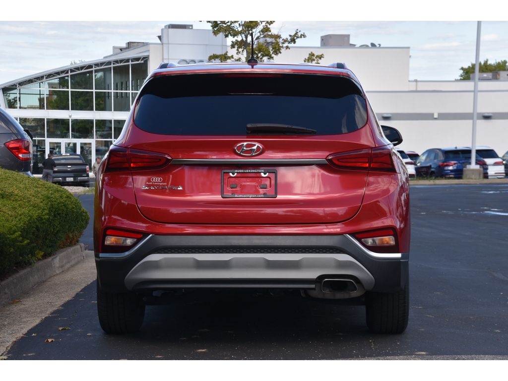 2020 Hyundai Santa Fe SE photo 4
