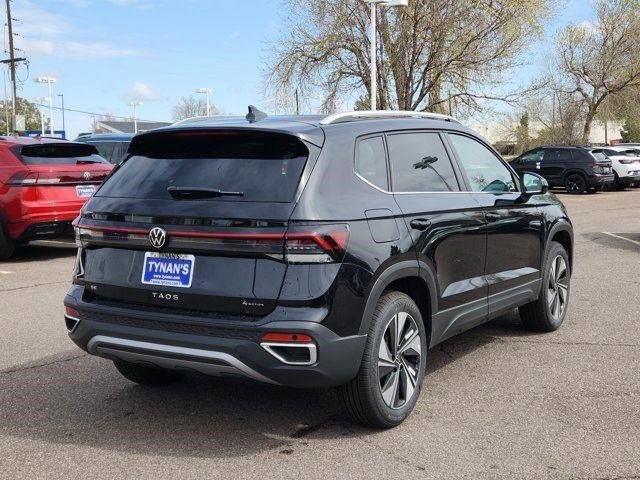 2025 Volkswagen Taos SE photo 3