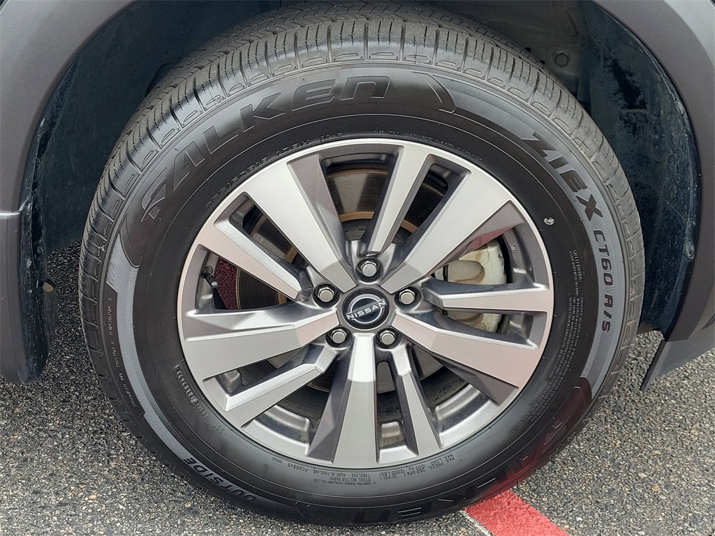 2023 Nissan Pathfinder SL photo 14