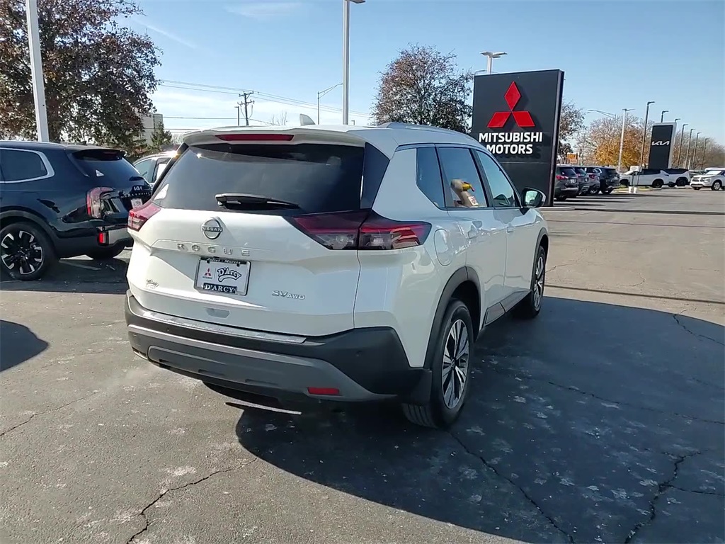 2023 Nissan Rogue SV photo 3