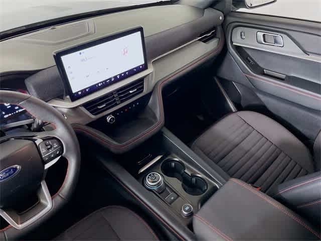 2025 Ford Explorer ST-Line photo 25