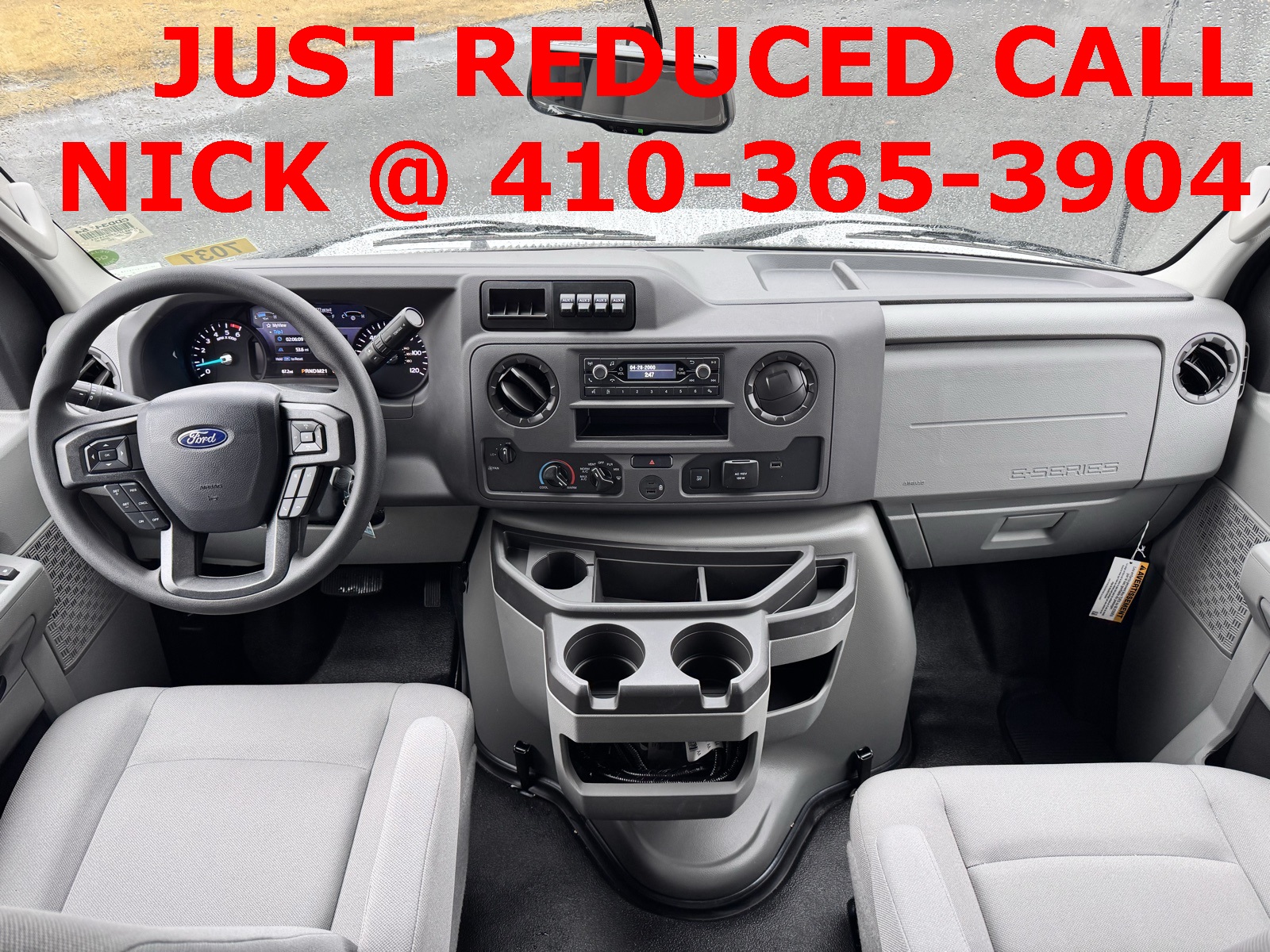 2025 Ford E-350 photo 9