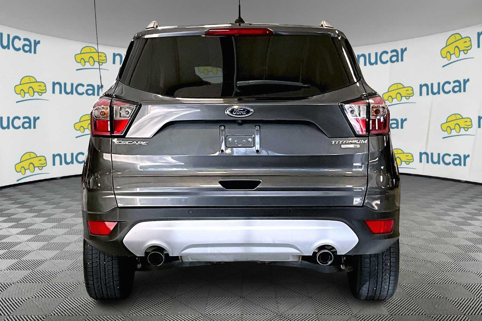 2017 Ford Escape Titanium photo 5
