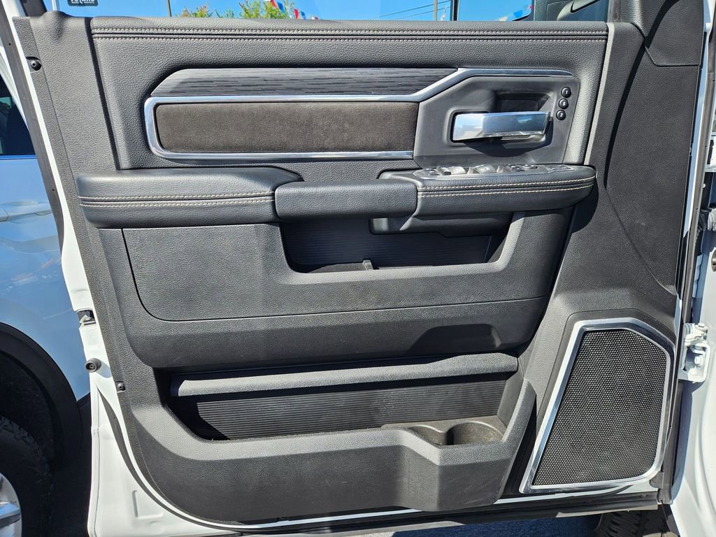 2024 Ram 2500 Laramie photo 10