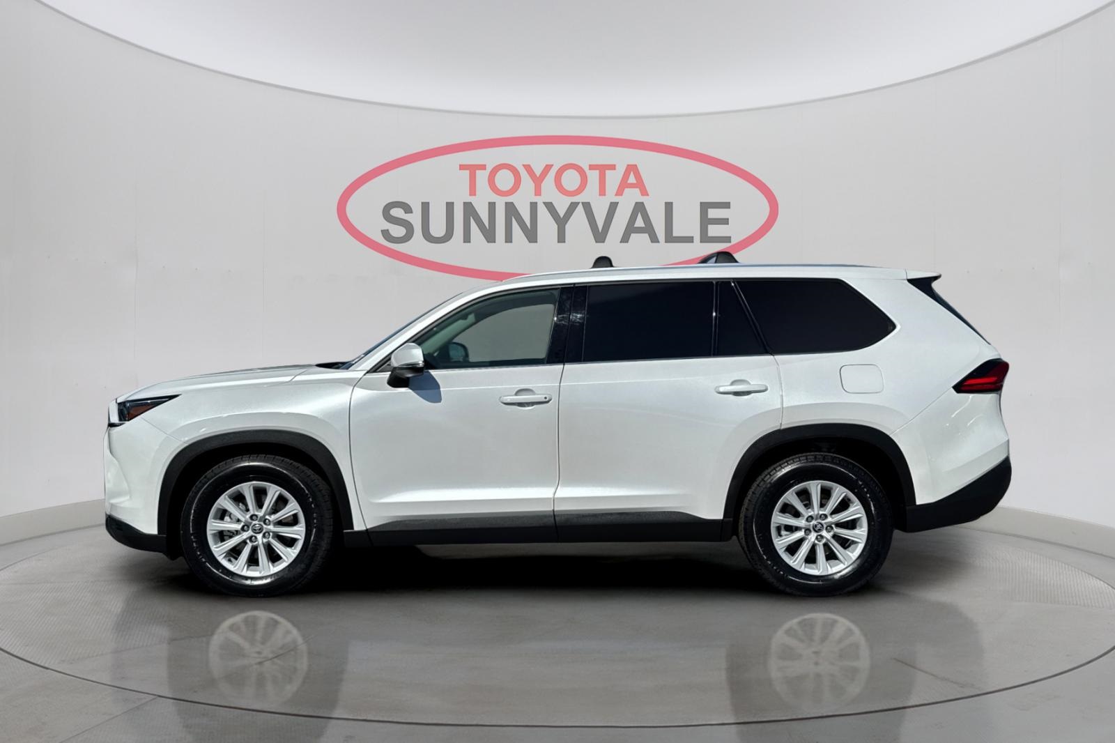 2024 Toyota Grand Highlander Limited photo 3