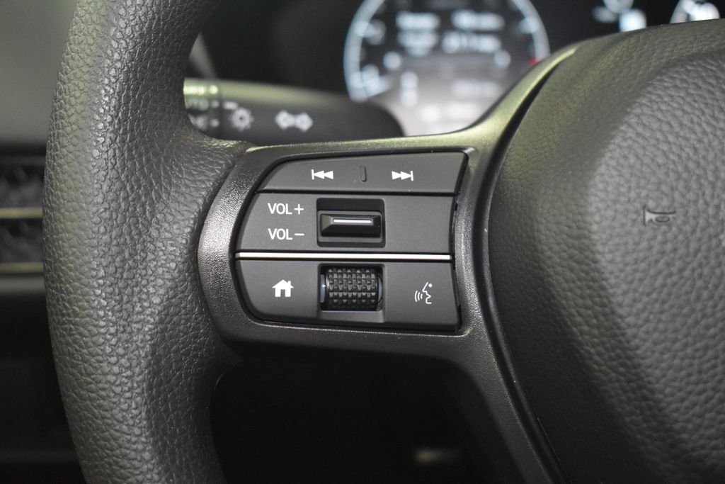 2026 Honda HR-V LX photo 14