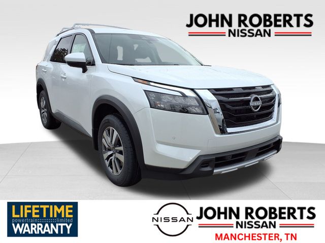 2025 Nissan Pathfinder SL's photo