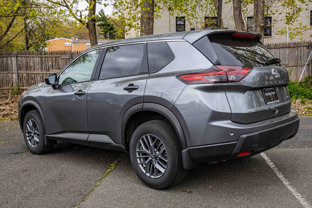 2024 Nissan Rogue S photo 4