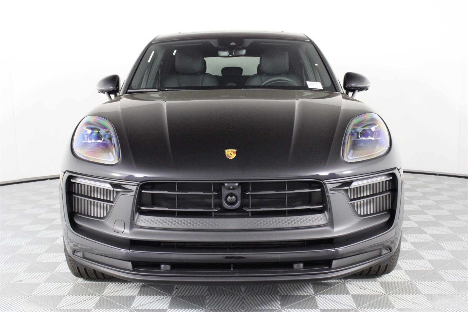 2026 Porsche Macan GTS photo 9