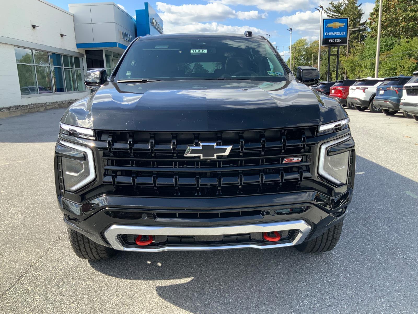 2026 Chevrolet Suburban Z71 photo 2