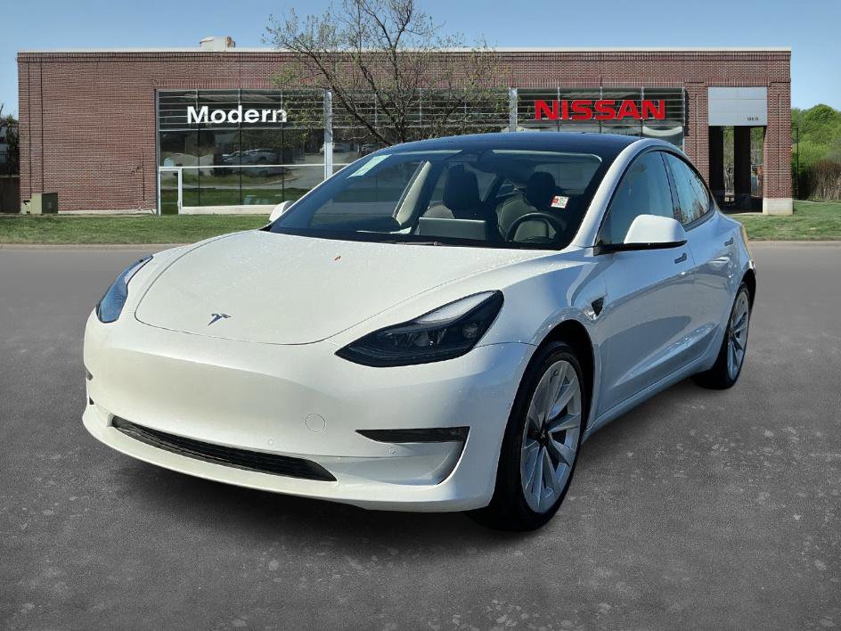2022 Tesla Model 3 Long Range's photo