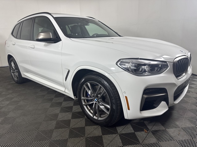 2020 BMW X3 40i's photo