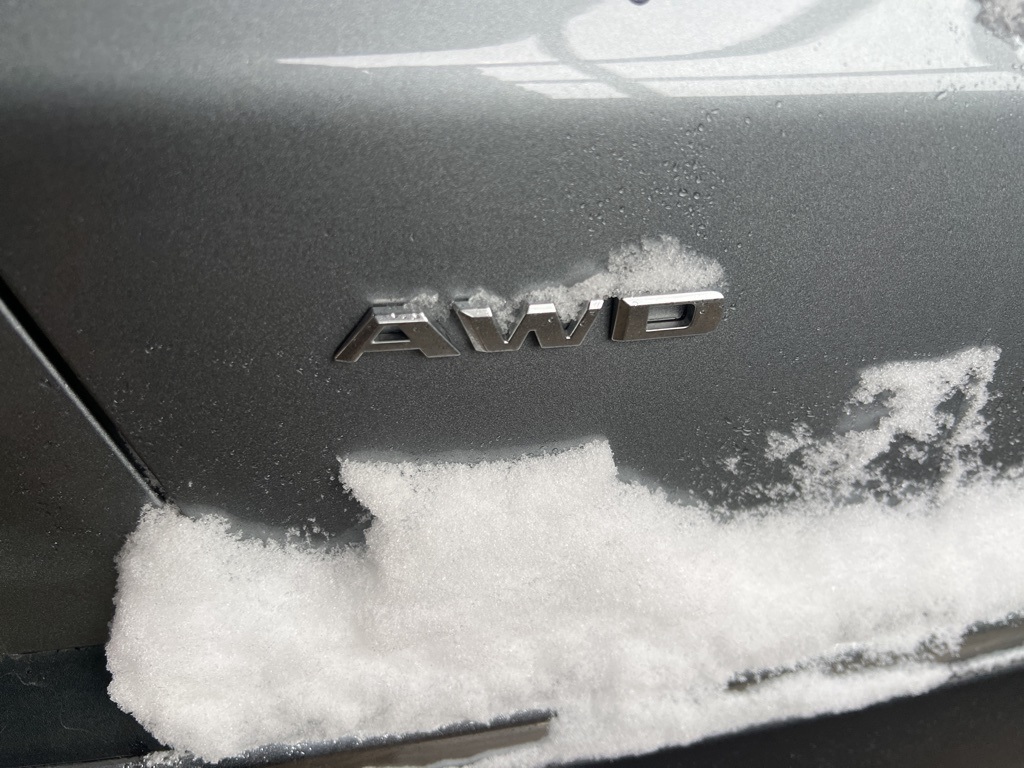 2025 CADILLAC XT5 - Image 4