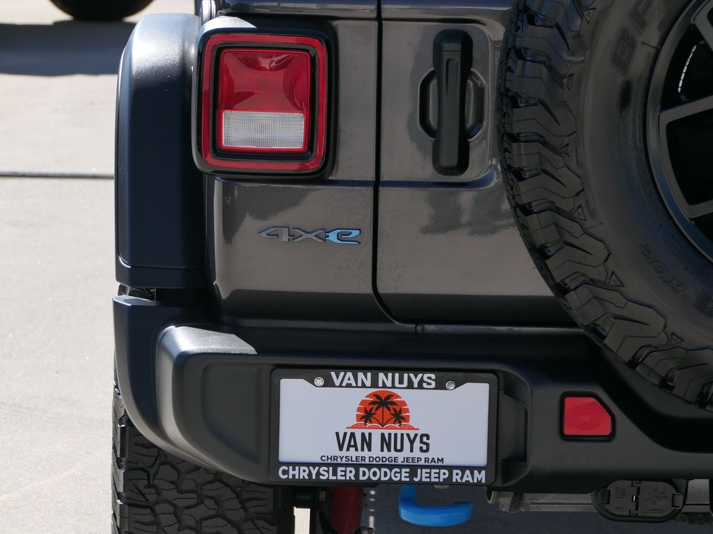 2024 Jeep Wrangler Willys 4xe photo 4