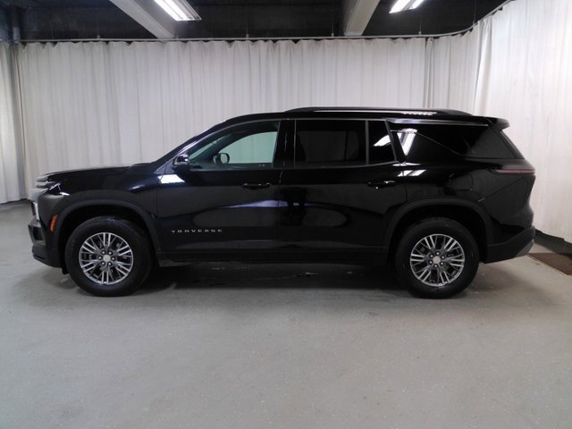 2025 Chevrolet Traverse photo 6