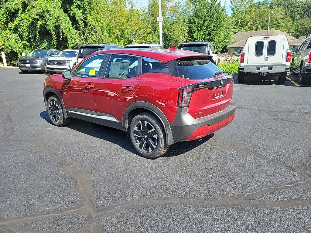 2025 Nissan Kicks SV photo 3