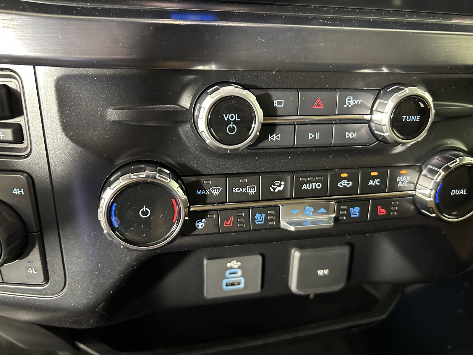 2025 Ford F-250 photo 26