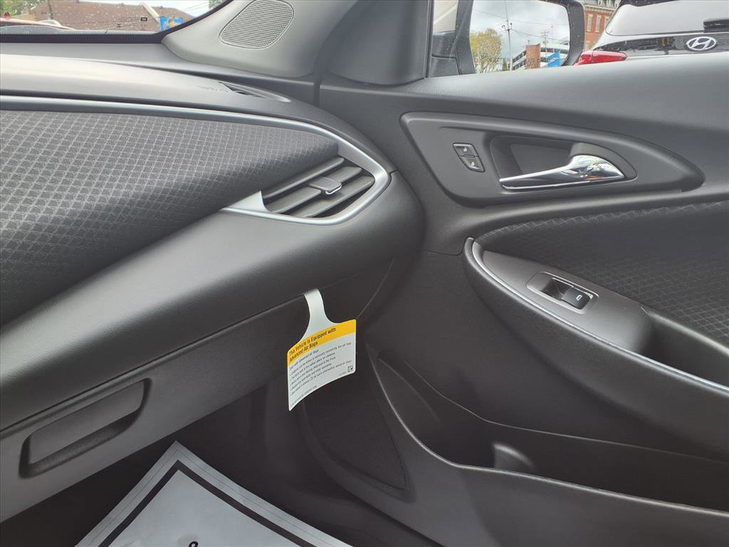 2025 Chevrolet Malibu RS photo 18