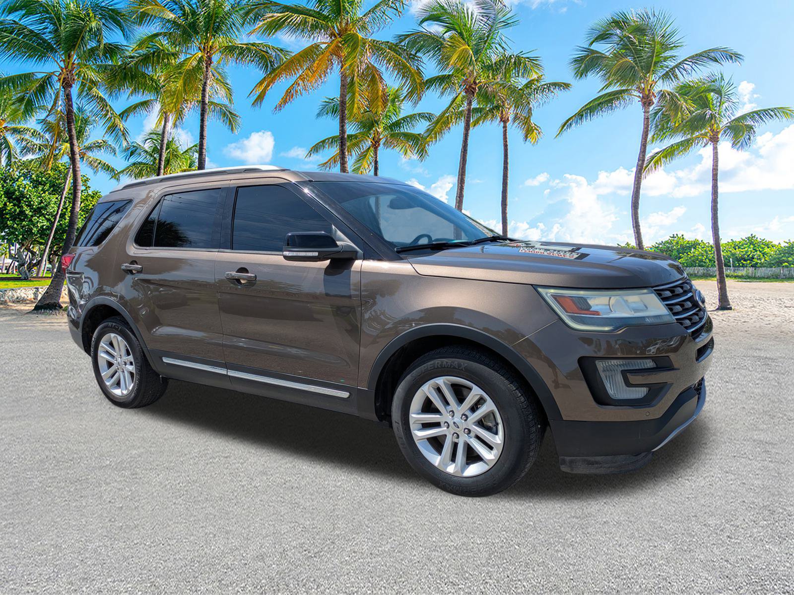 Used 2016 Ford Explorer XLT with VIN 1FM5K7DH5GGC54700 for sale in LaBelle, FL