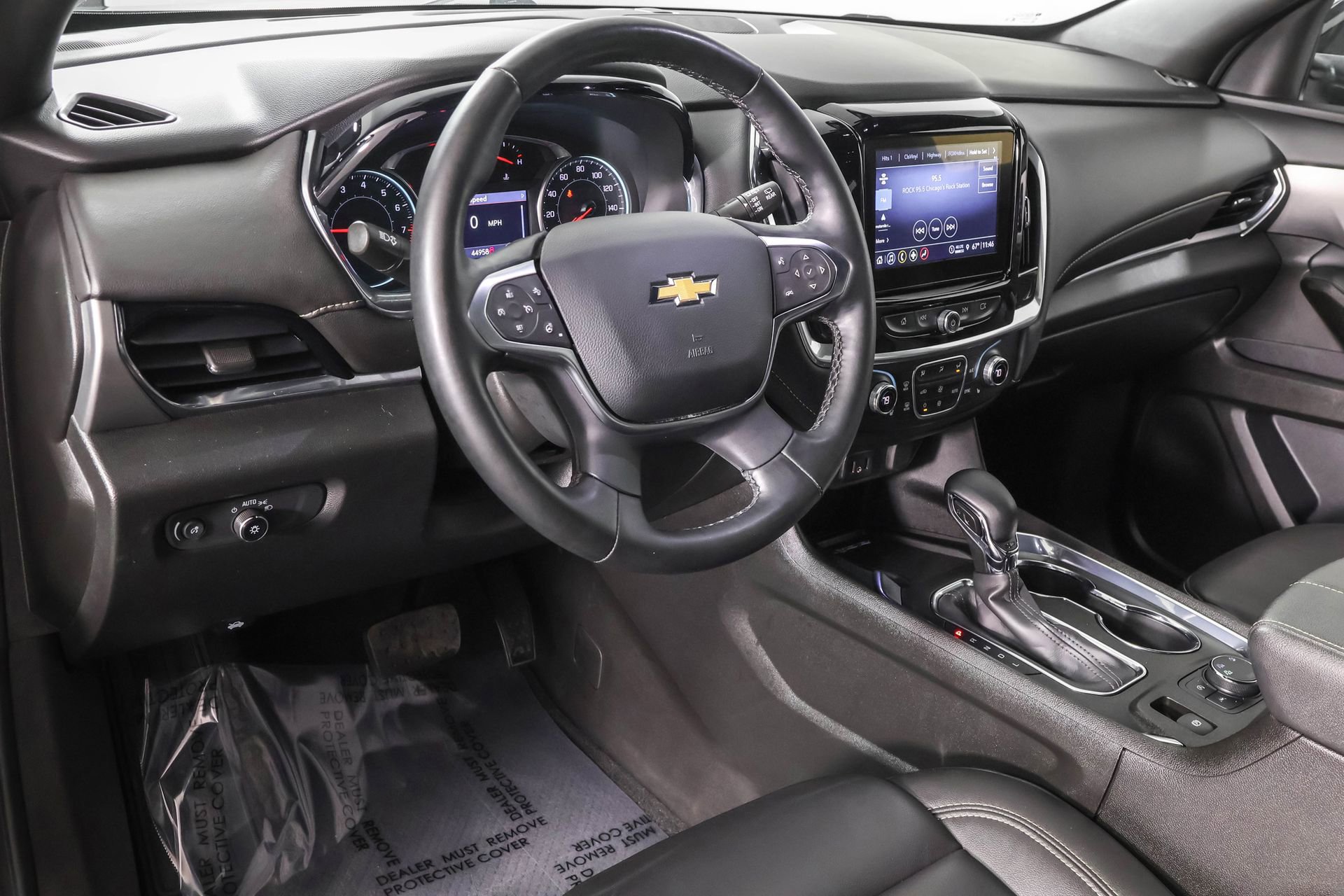 2023 Chevrolet Traverse Leather photo 2