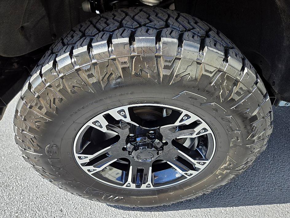 2022 Ford Bronco Base photo 18