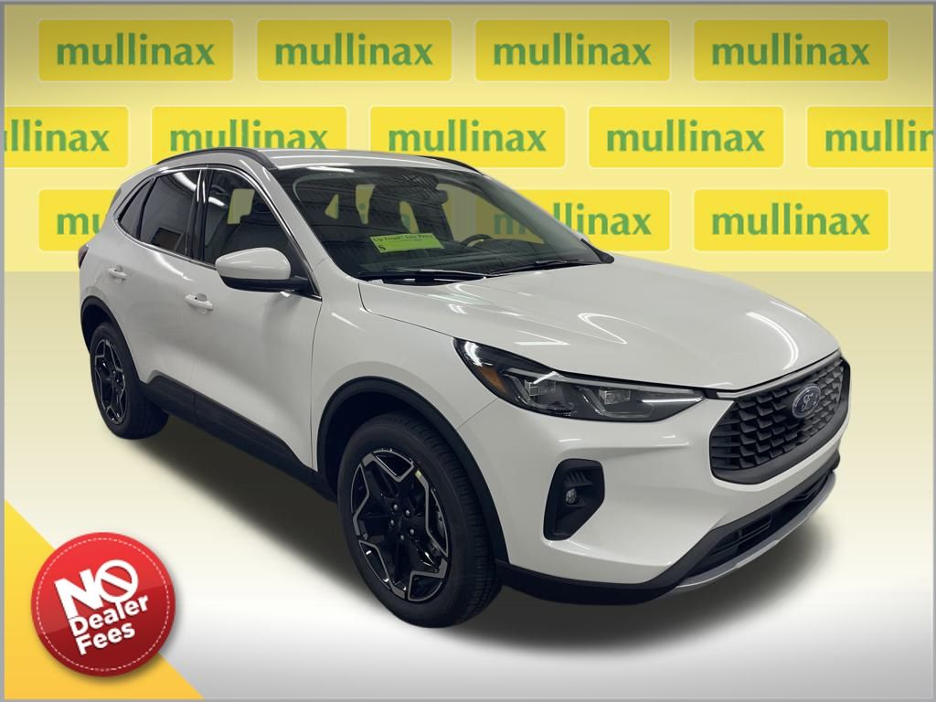 2026 Ford Escape Platinum's photo