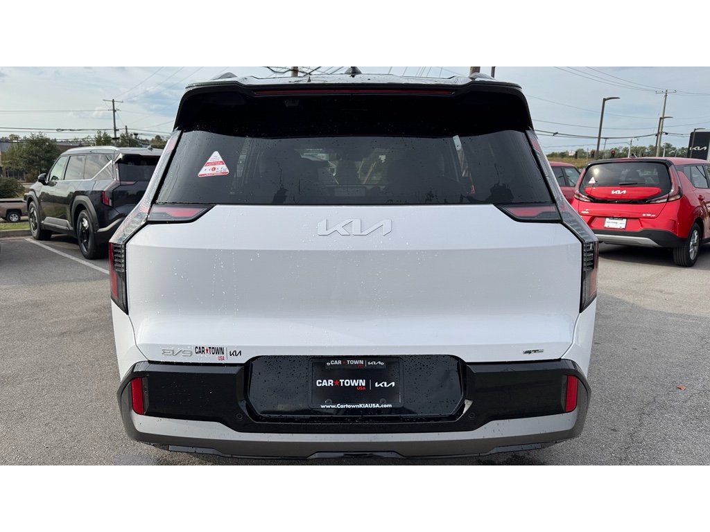 2026 Kia EV9 GT-Line photo 4
