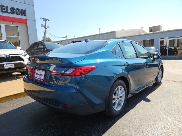 2026 Toyota Camry LE photo 11