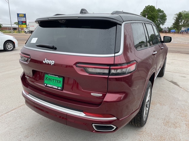 2025 Jeep Grand Cherokee L Summit photo 3