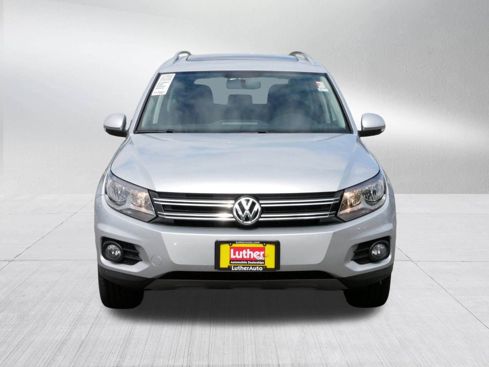 Used 2015 Volkswagen Tiguan SEL with VIN WVGBV7AX0FW109185 for sale in Hopkins, Minnesota