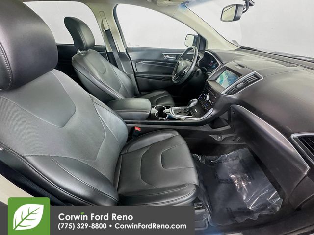 2018 Ford Edge Titanium photo 28