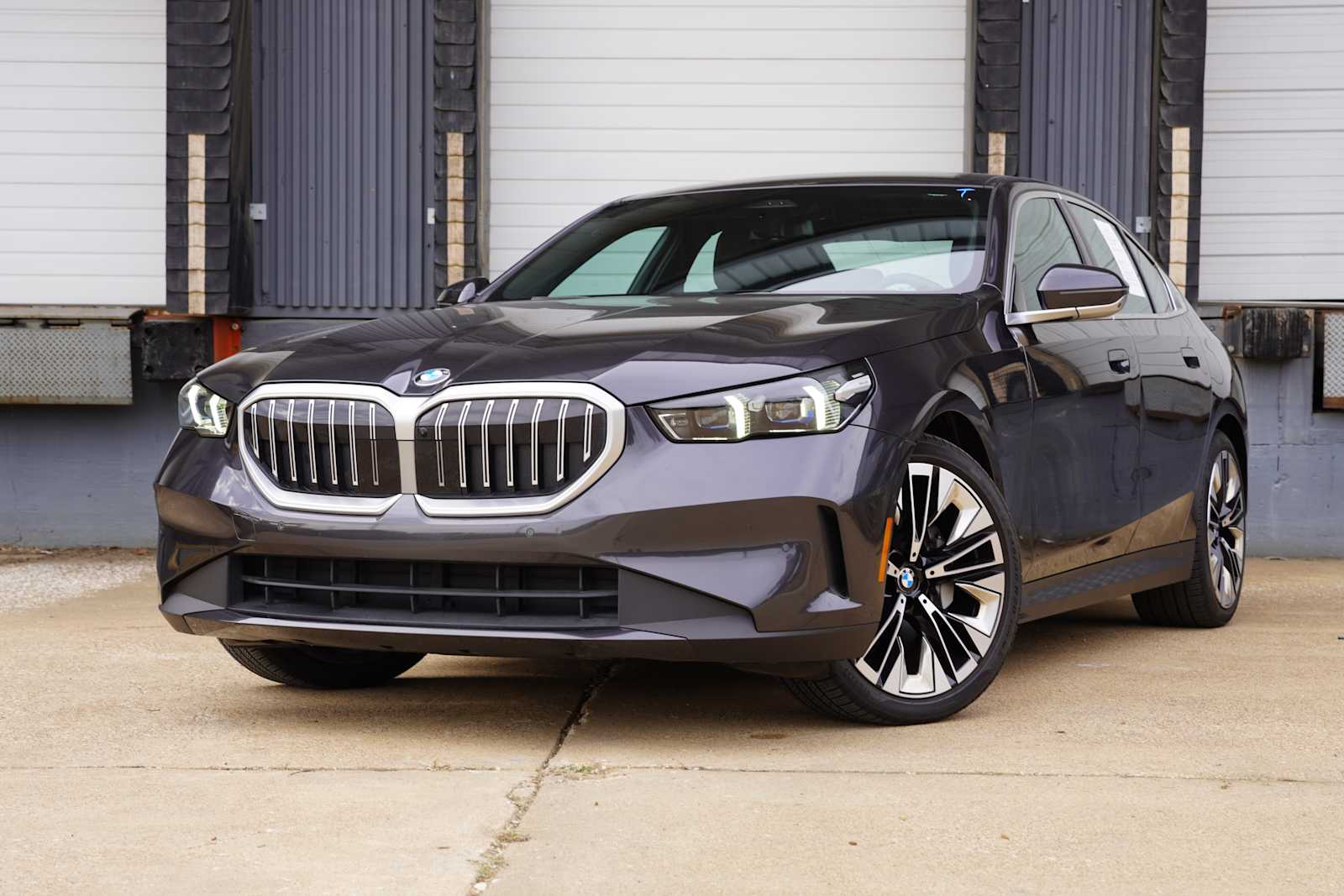 2025 BMW 5 Series 530i