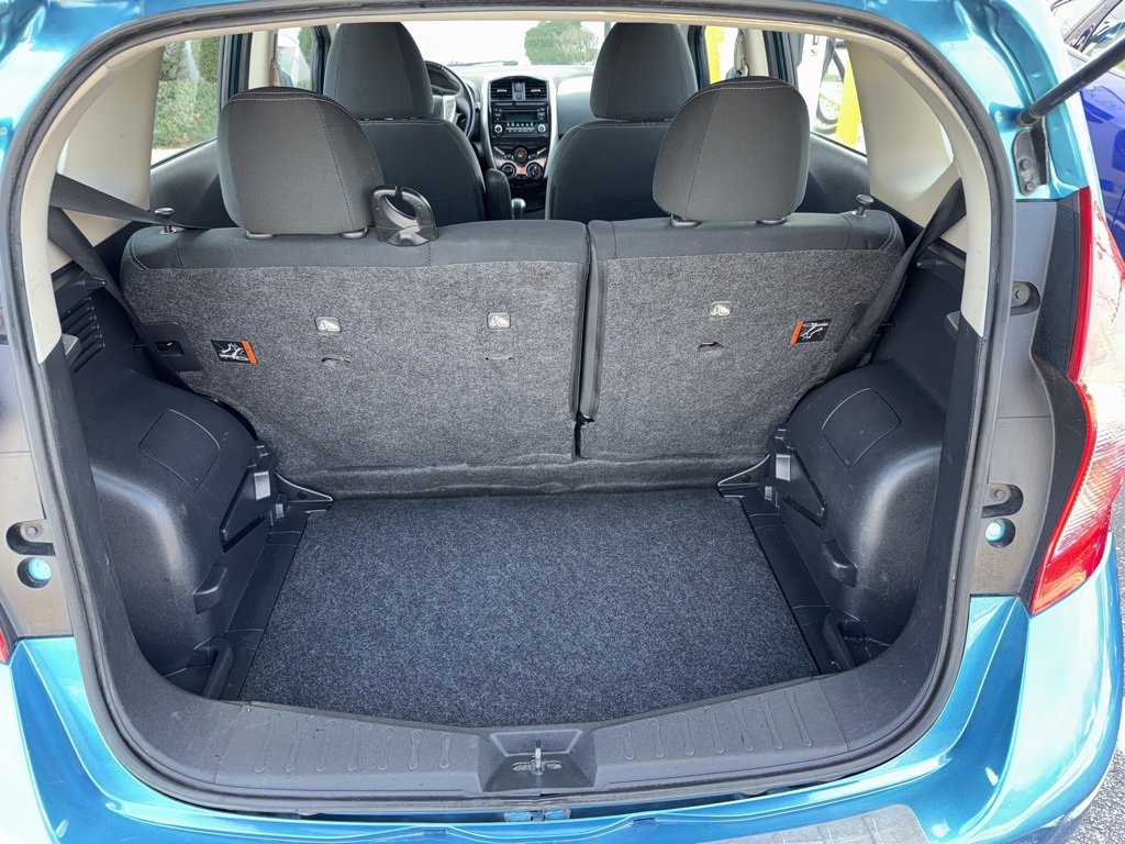 2015 Nissan Versa Note SV photo 4