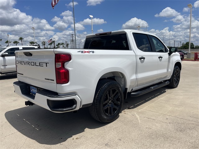 2024 Chevrolet Silverado 1500 Custom photo 4