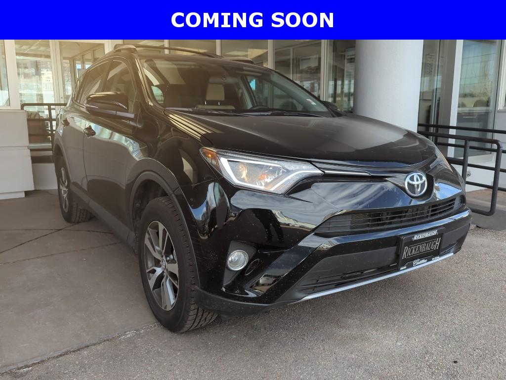 2016 Toyota RAV4 XLE's photo