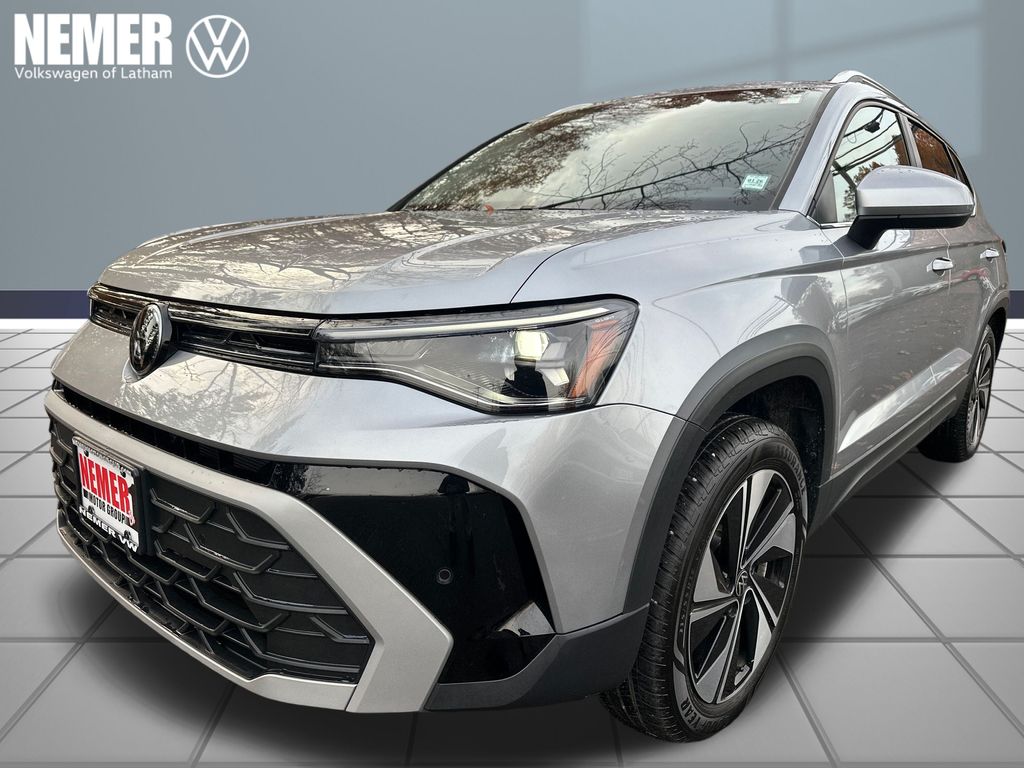 2025 Volkswagen Taos SE's photo