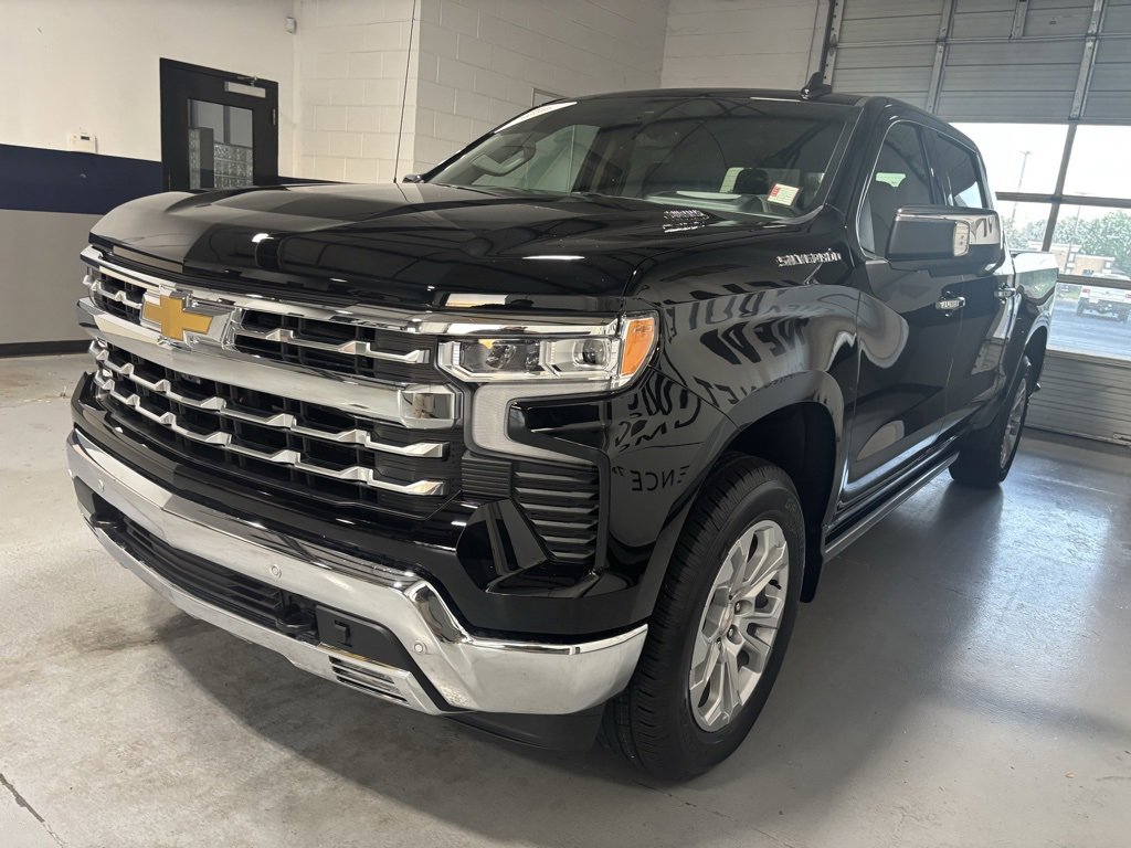 2025 Chevrolet Silverado 1500 LTZ photo 29