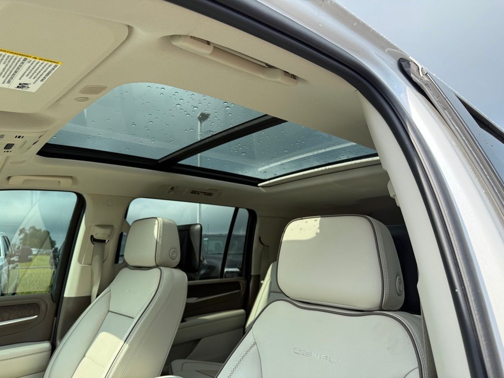 2023 Gmc Yukon XL Denali photo 5