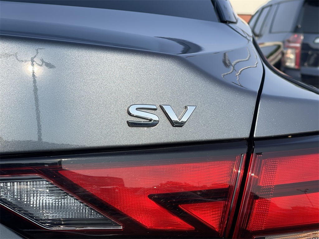 2023 Nissan Sentra SV photo 8