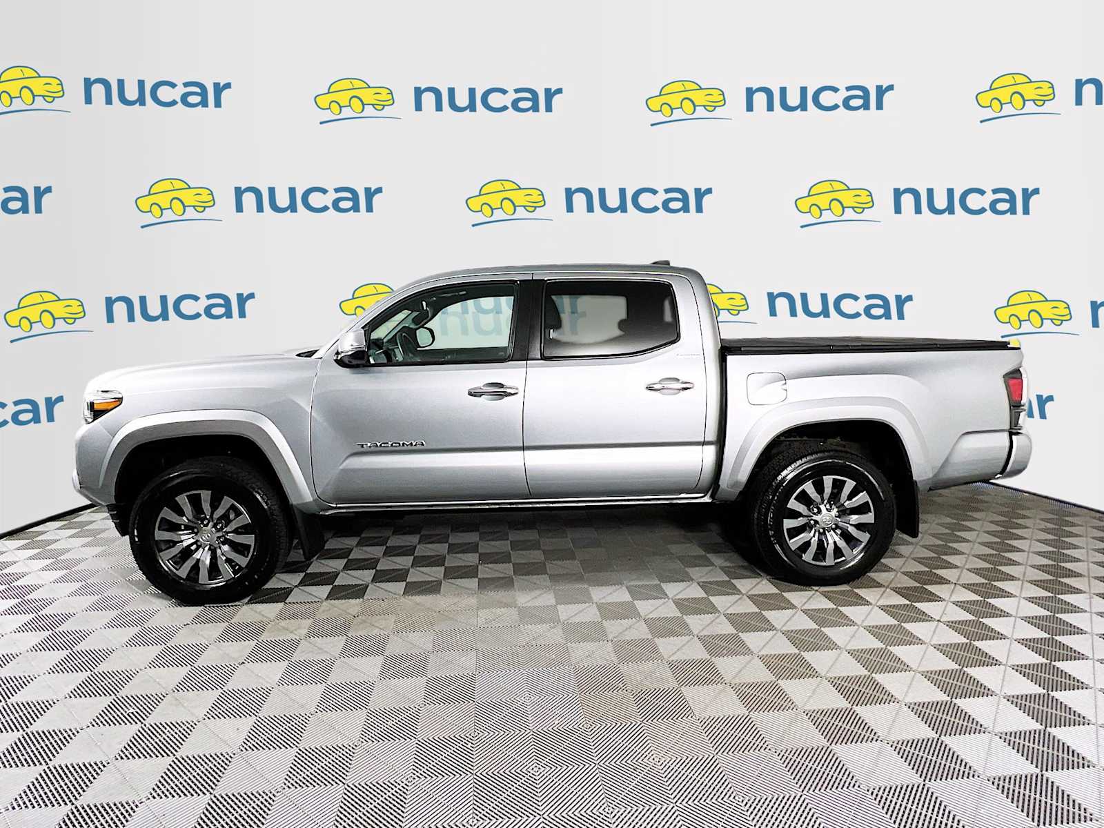2023 Toyota Tacoma Limited photo 4