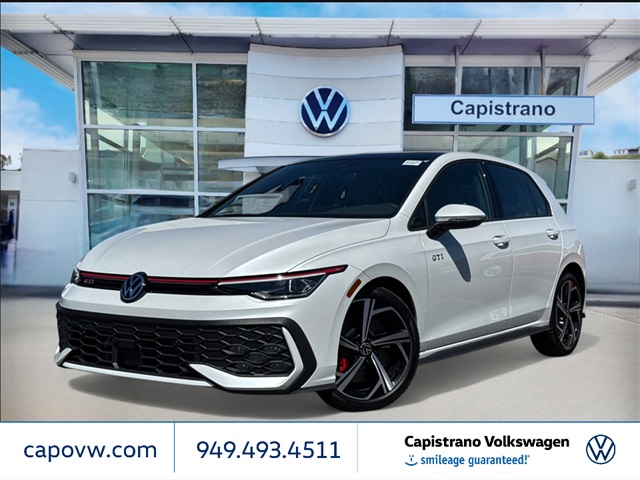 2025 Volkswagen Golf GTI SE's photo