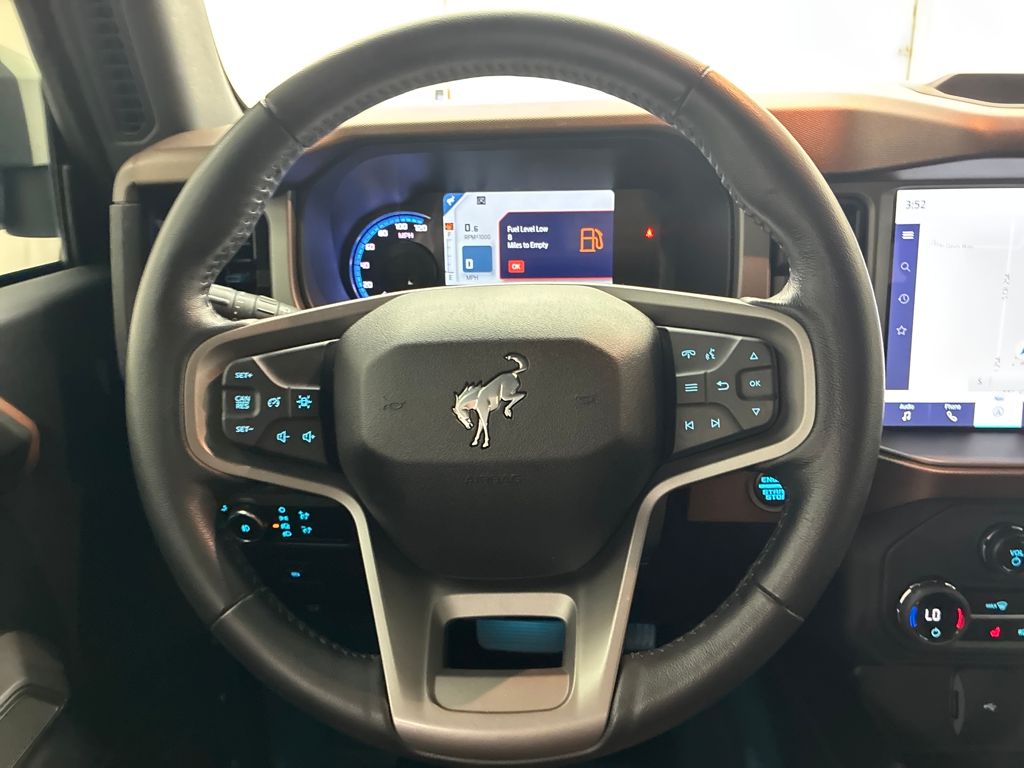 2023 Ford Bronco Outer Banks photo 11