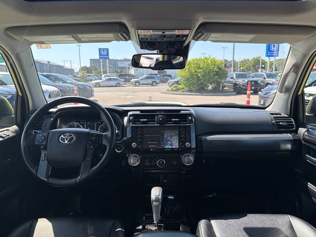2023 Toyota 4Runner TRD Off-Road Premium photo 2